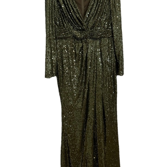 Mac Duggal Gown Size 12 - Picture 3 of 6